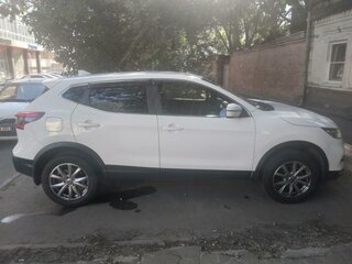2019 Nissan Qashqai II Рестайлинг, белый, 1435000 рублей, вид 5