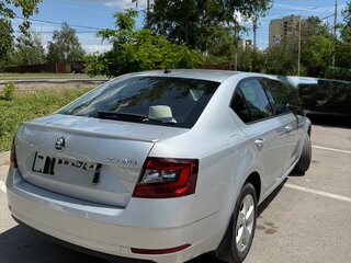 2019 Skoda Octavia III (A7) Рестайлинг, серебристый, 1899000 рублей, вид 4