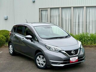2019 Nissan Note II Рестайлинг, серебристый, 720000 рублей, вид 1