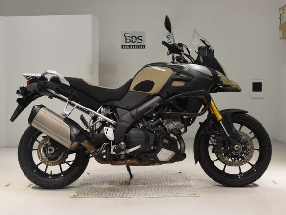 2017 Suzuki V-Strom 1000, бежевый, 800000 рублей