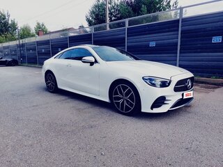 2021 Mercedes-Benz E-Класс 200 V (W213, S213, C238) Рестайлинг, белый, 5100000 рублей, вид 2