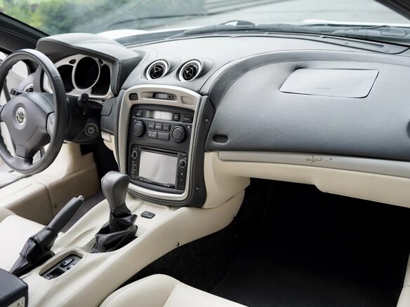 2010 Mitsuoka Orochi, белый - вид 15