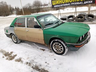 1979 BMW 5 серии 518 I (E12) Рестайлинг, зелёный, 500005 рублей, вид 4