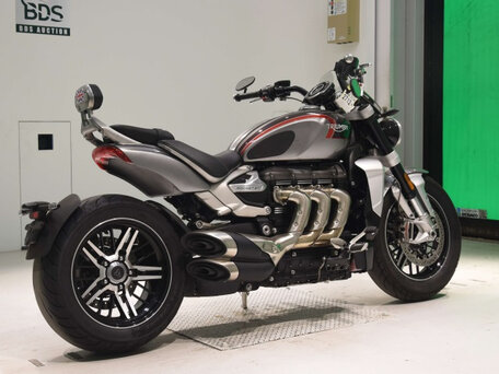 2021 Triumph Rocket III, серебристый, 2050000 рублей, вид 5