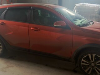 2019 Lada (ВАЗ) Vesta SW Cross I, оранжевый, 1050000 рублей, вид 4