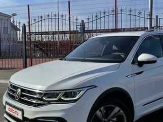 2021 Volkswagen Tiguan II Рестайлинг, белый, 3700000 рублей, вид 2