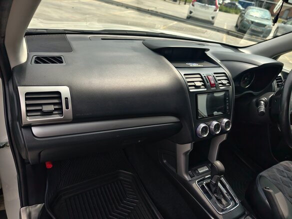 2012 Subaru Forester IV, белый, 1650000 рублей - вид 21