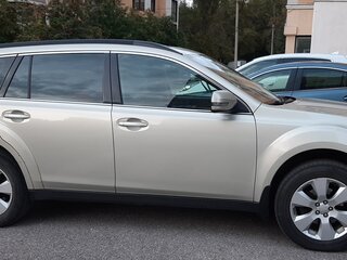 2010 Subaru Outback IV, золотистый, 1349000 рублей, вид 4