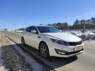 2013 Kia Optima III Рестайлинг, белый, 2500000 рублей, вид 1