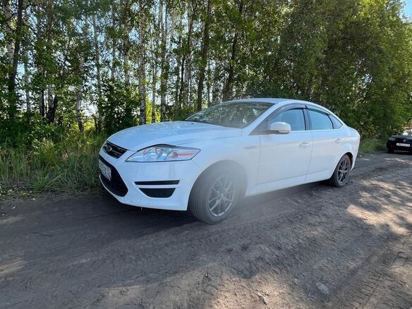 2012 Ford Mondeo IV Рестайлинг, белый, 750000 рублей - вид 2