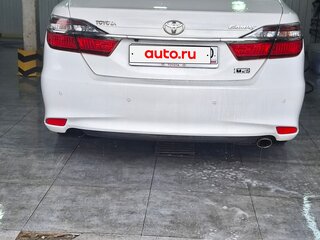 2015 Toyota Camry VII (XV50) Рестайлинг, белый, 1900000 рублей, вид 5