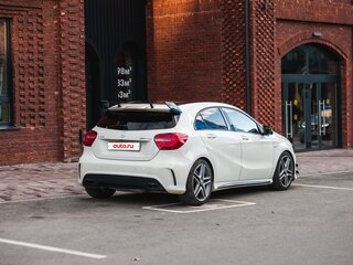 2014 Mercedes-Benz A-Класс AMG 45 AMG I (W176), белый, 2200000 рублей, вид 2