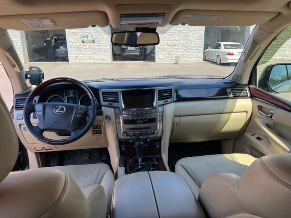 2011 Lexus LX 570 III, чёрный, 4190000 рублей - вид 12