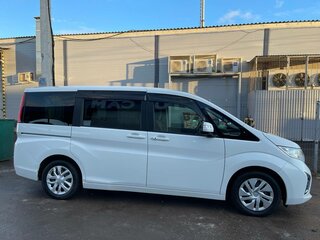 2015 Honda Stepwgn V, белый, 1480000 рублей, вид 2