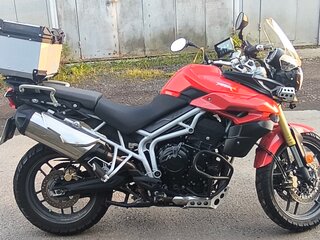 2011 Triumph Tiger 800, красный, 590000 рублей, вид 2