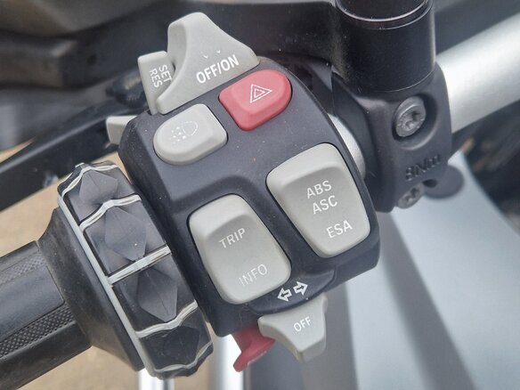 2013 BMW R 1200 GS, серый, 1250000 рублей - вид 10