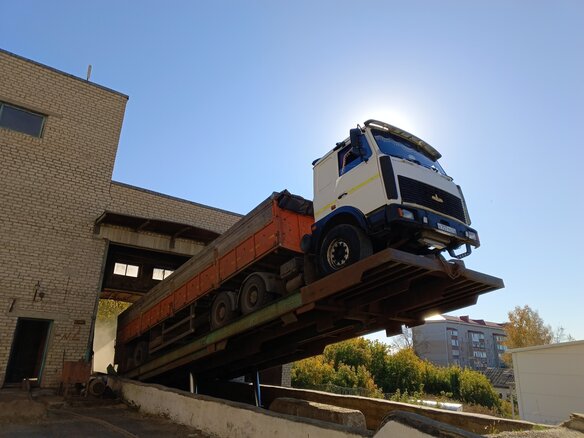 2008 МАЗ 6422, белый, 1300000 рублей - вид 7