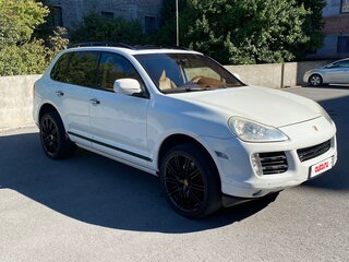 2008 Porsche Cayenne S I Рестайлинг (957), белый, 850000 рублей, вид 3