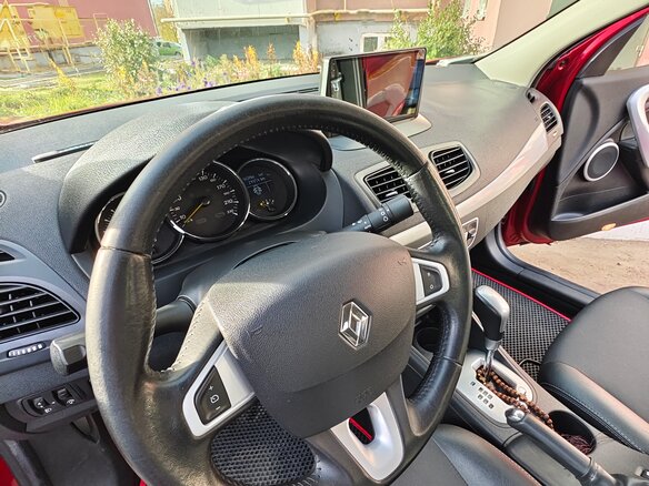 2012 Renault Fluence I, красный, 820000 рублей - вид 12