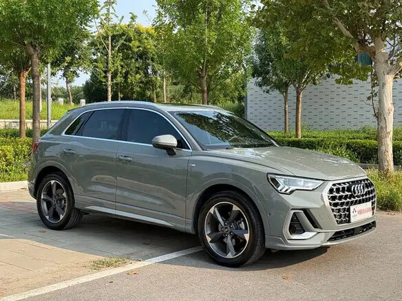 2024 Audi Q3 35 TFSI II (F3), серебристый, 3092550 рублей - вид 13