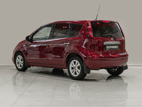 2011 Nissan Note I Рестайлинг, красный - вид 1