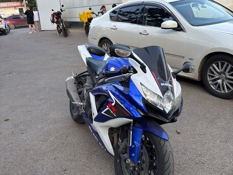 2010 Suzuki GSX-R 750, синий, 330000 рублей, вид 1