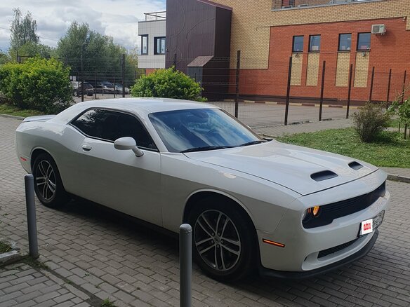 2020 Dodge Challenger III Рестайлинг 2, белый, 3450000 рублей - вид 6