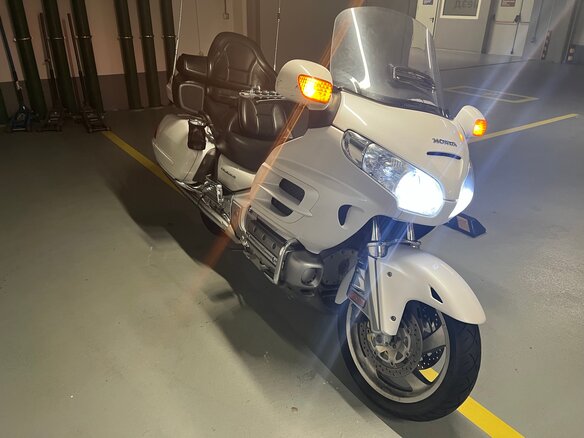 2007 Honda GL 1800 Gold Wing, белый, 1150000 рублей