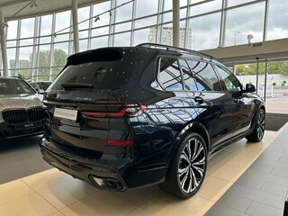 2025 BMW X7 40d I (G07) Рестайлинг, чёрный, 16700000 рублей, вид 5