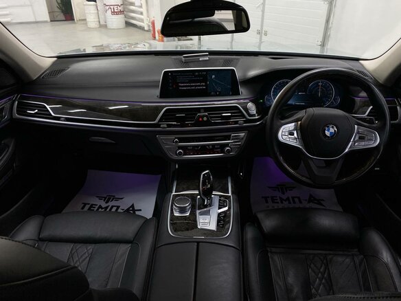 2017 BMW 7 серии 740e VI (G11/G12), серебристый - вид 24