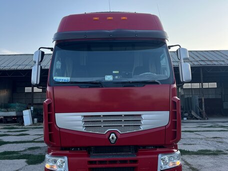 2008 Renault Premium, красный, 2600000 рублей, вид 1