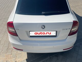 2012 Skoda Octavia II (A5) Рестайлинг, белый, 840000 рублей, вид 4