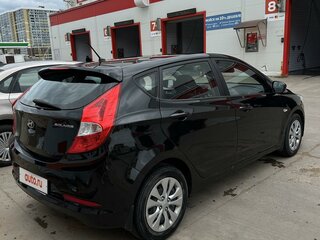 2015 Hyundai Solaris I Рестайлинг, чёрный, 909999 рублей, вид 3