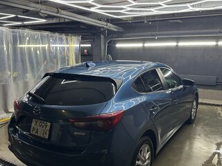 2018 Mazda Axela III Рестайлинг, синий, 1470000 рублей, вид 4