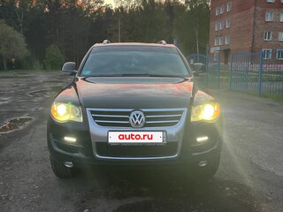2008 Volkswagen Touareg I Рестайлинг, чёрный, 1100000 рублей, вид 2