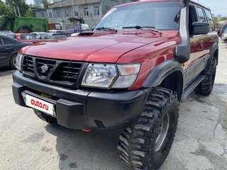 1998 Nissan Patrol V (Y61), пурпурный, 1480000 рублей, вид 1