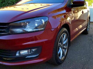 2017 Volkswagen Polo V Рестайлинг, пурпурный, 1750000 рублей, вид 2