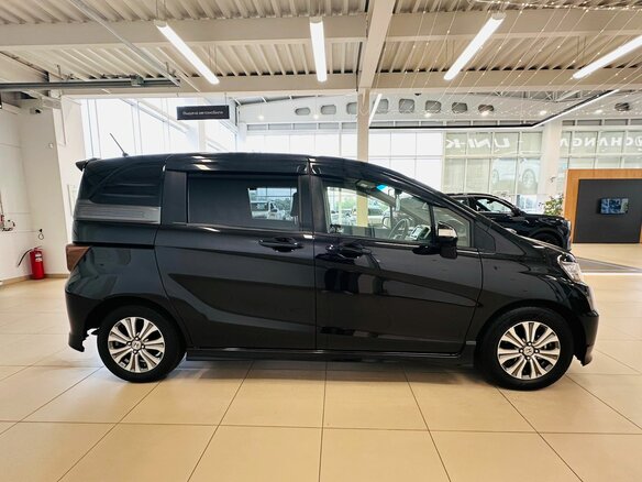 2012 Honda Freed Spike I Рестайлинг, чёрный - вид 7