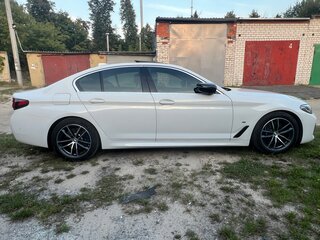 2020 BMW 5 серии 520i VII (G30/G31/G38) Рестайлинг, белый, 4150000 рублей, вид 2