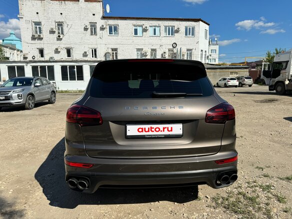 2015 Porsche Cayenne Diesel II Рестайлинг (958), коричневый, 4800000 рублей - вид 4