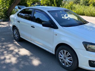 2019 Volkswagen Polo V Рестайлинг, белый, 600000 рублей, вид 4