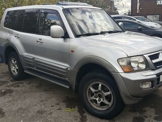 2002 Mitsubishi Pajero III, серебристый, 950000 рублей, вид 2