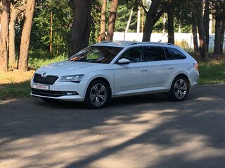 2016 Skoda Superb III, белый, 1900000 рублей, вид 1