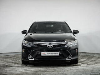 2017 Toyota Camry VII (XV50) Рестайлинг 2, чёрный, 1544000 рублей, вид 2