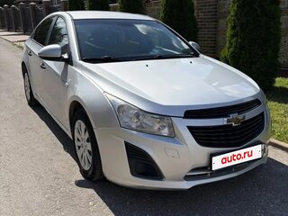 2013 Chevrolet Cruze I Рестайлинг, серебристый, 720000 рублей, вид 3