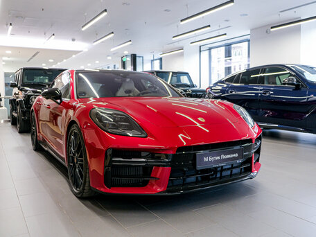 2025 Porsche Panamera GTS III, красный, 29590000 рублей, вид 4