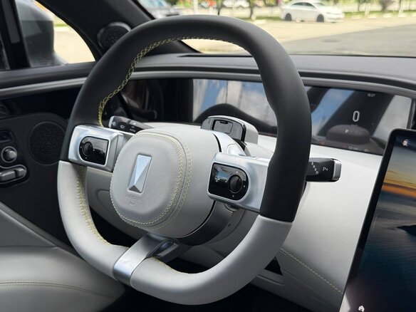 2025 Avatr 11 116 kWh I, серый - вид 15