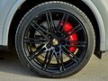 2016 Porsche Cayenne Turbo II Рестайлинг (958), серебристый, 5600000 рублей - вид 5