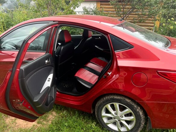 2014 Hyundai Solaris I Рестайлинг, красный, 900000 рублей - вид 12