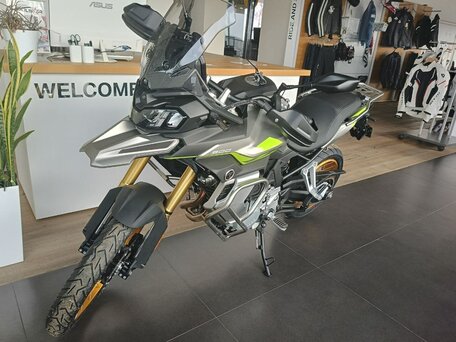 2026 Voge 900DSX, серебристый, 1033000 рублей, вид 2